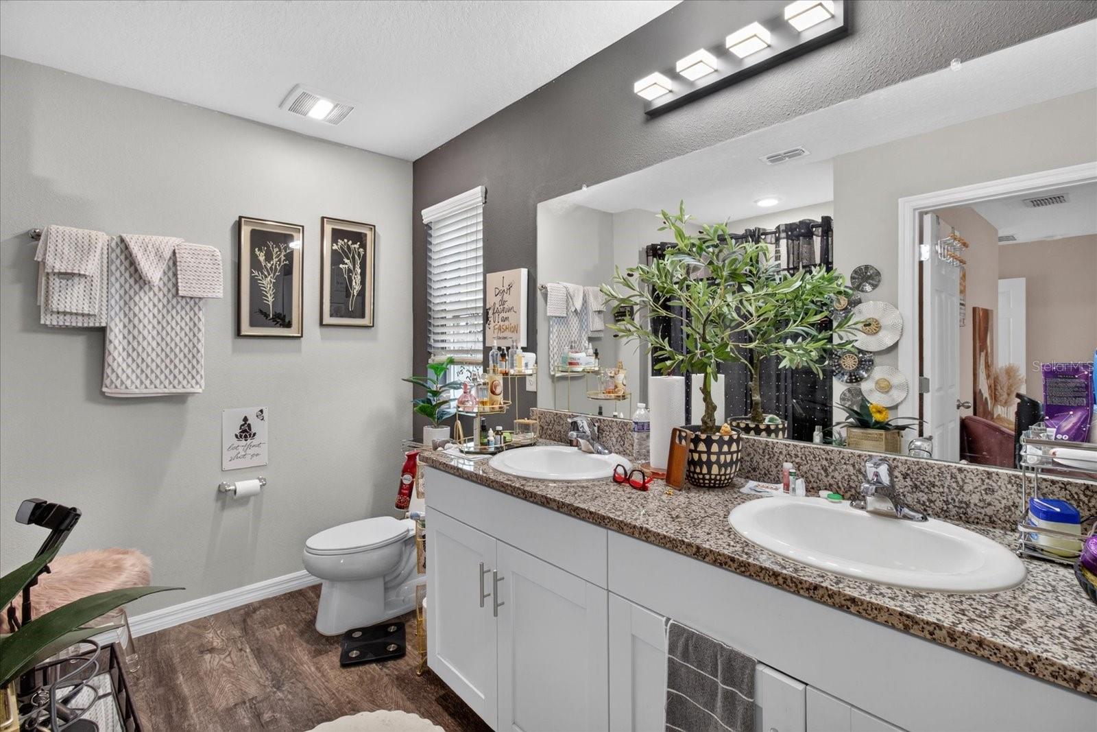 13077 OAK HILL WAY — photo 56
