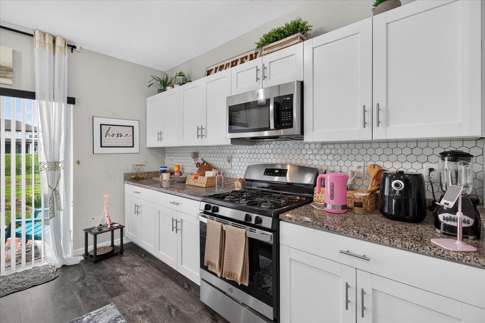 13077 OAK HILL WAY — photo 30