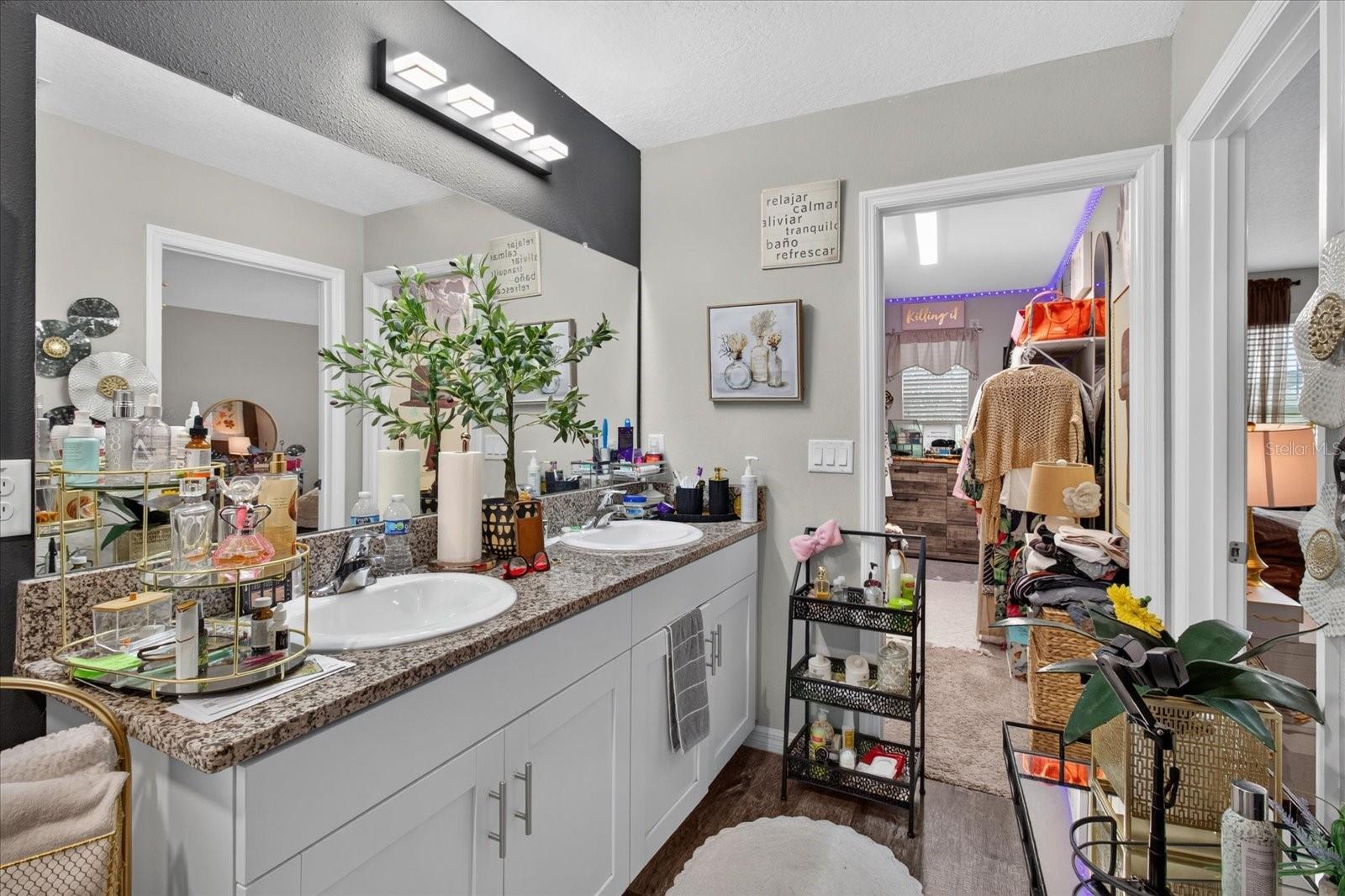 13077 OAK HILL WAY — photo 57