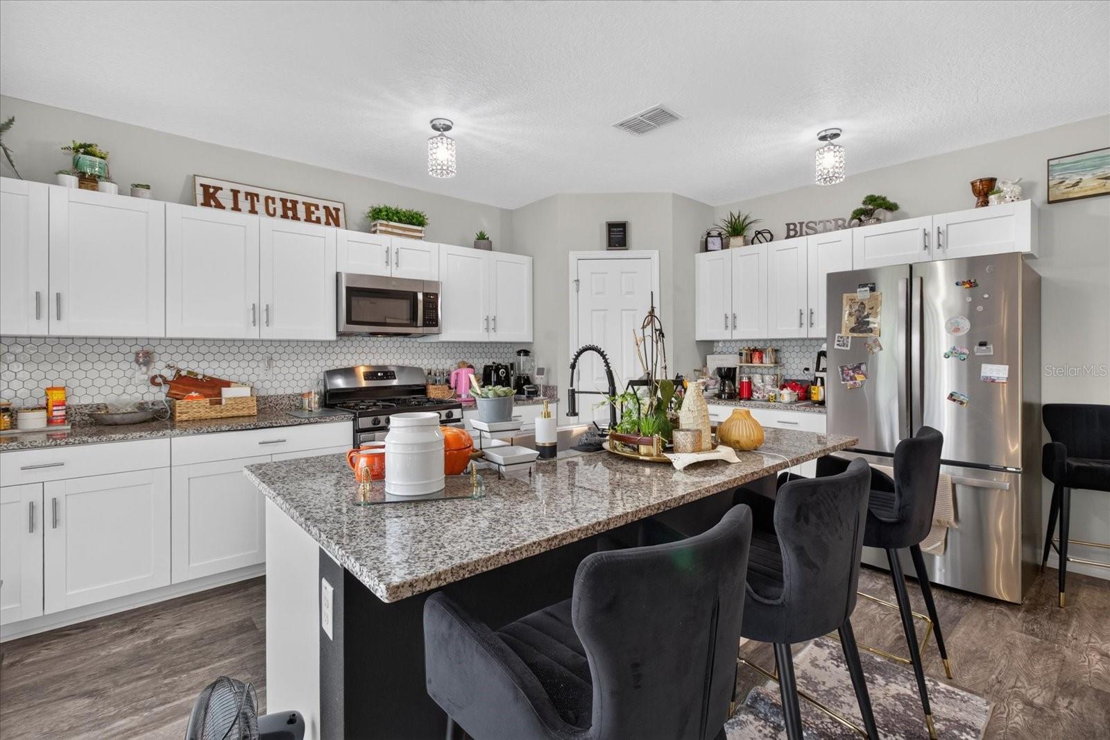 13077 OAK HILL WAY — photo 24