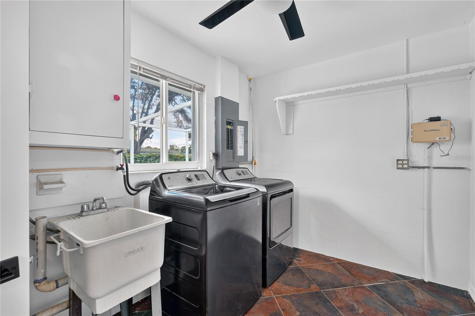1789 BIRCH DR — photo 19