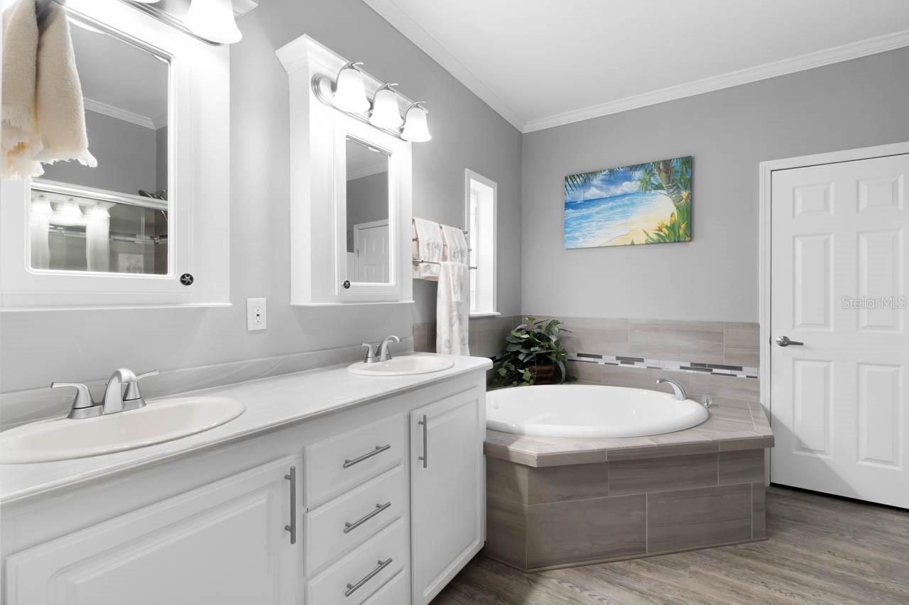 102 E SAINT LUCIA LOOP — photo 19