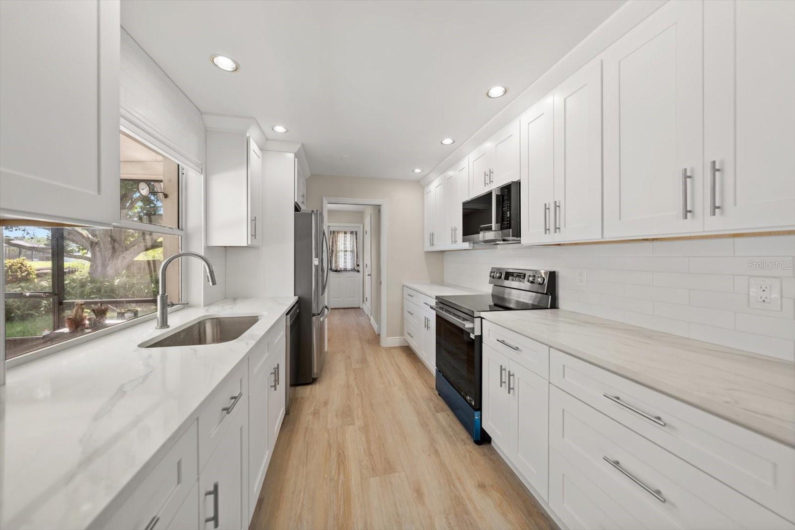 1641 SHERBROOK RD — photo 27