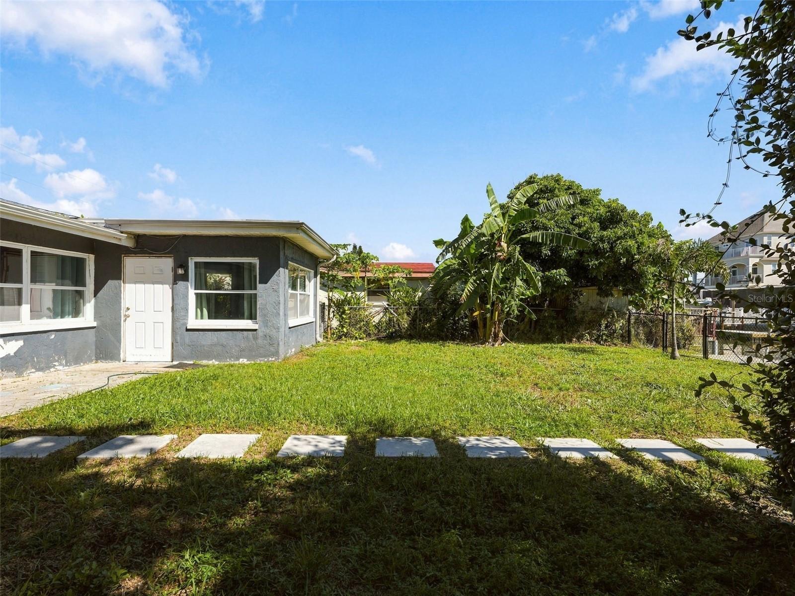 13730 MELANIE AVE — photo 28