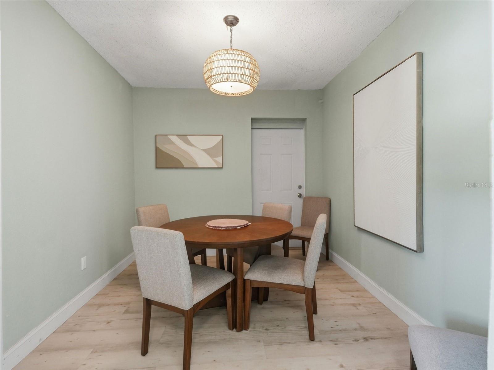 13730 MELANIE AVE — photo 14
