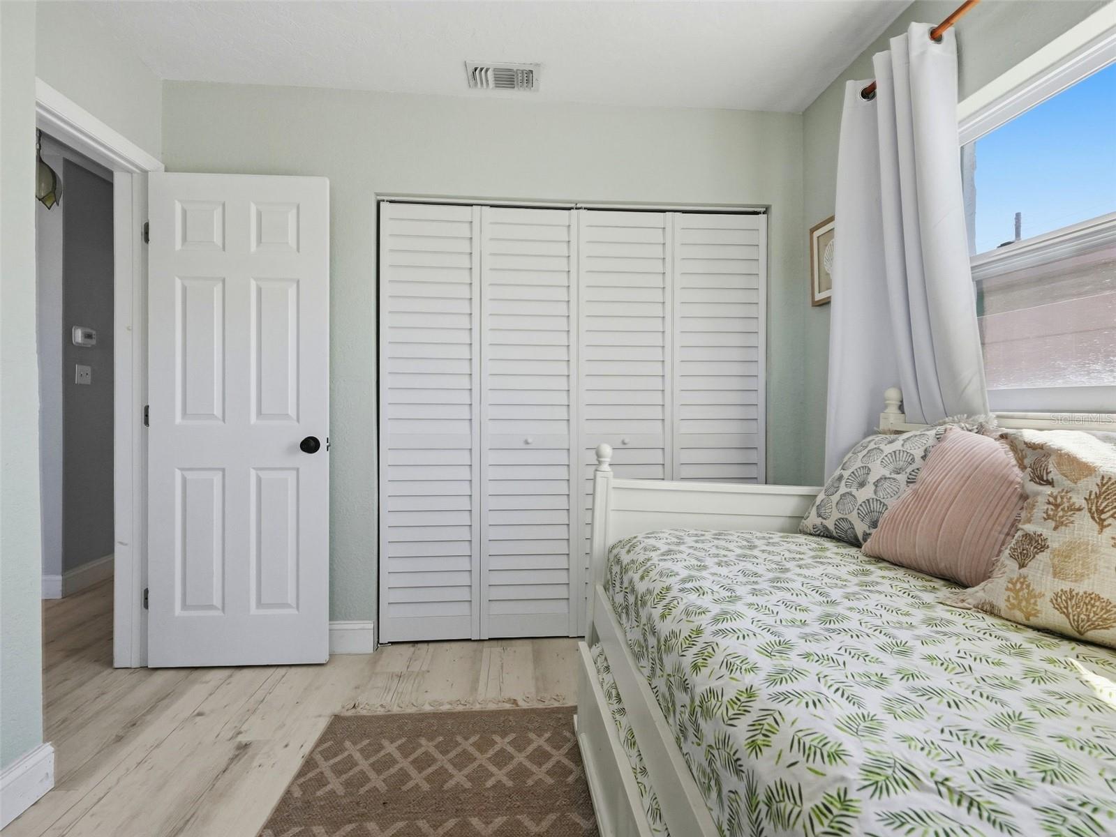 13730 MELANIE AVE — photo 18
