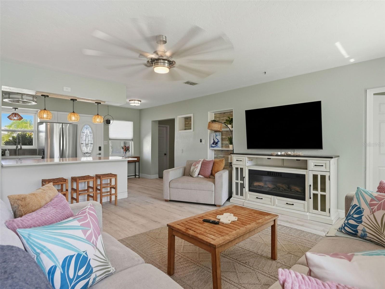 13730 MELANIE AVE — photo 7