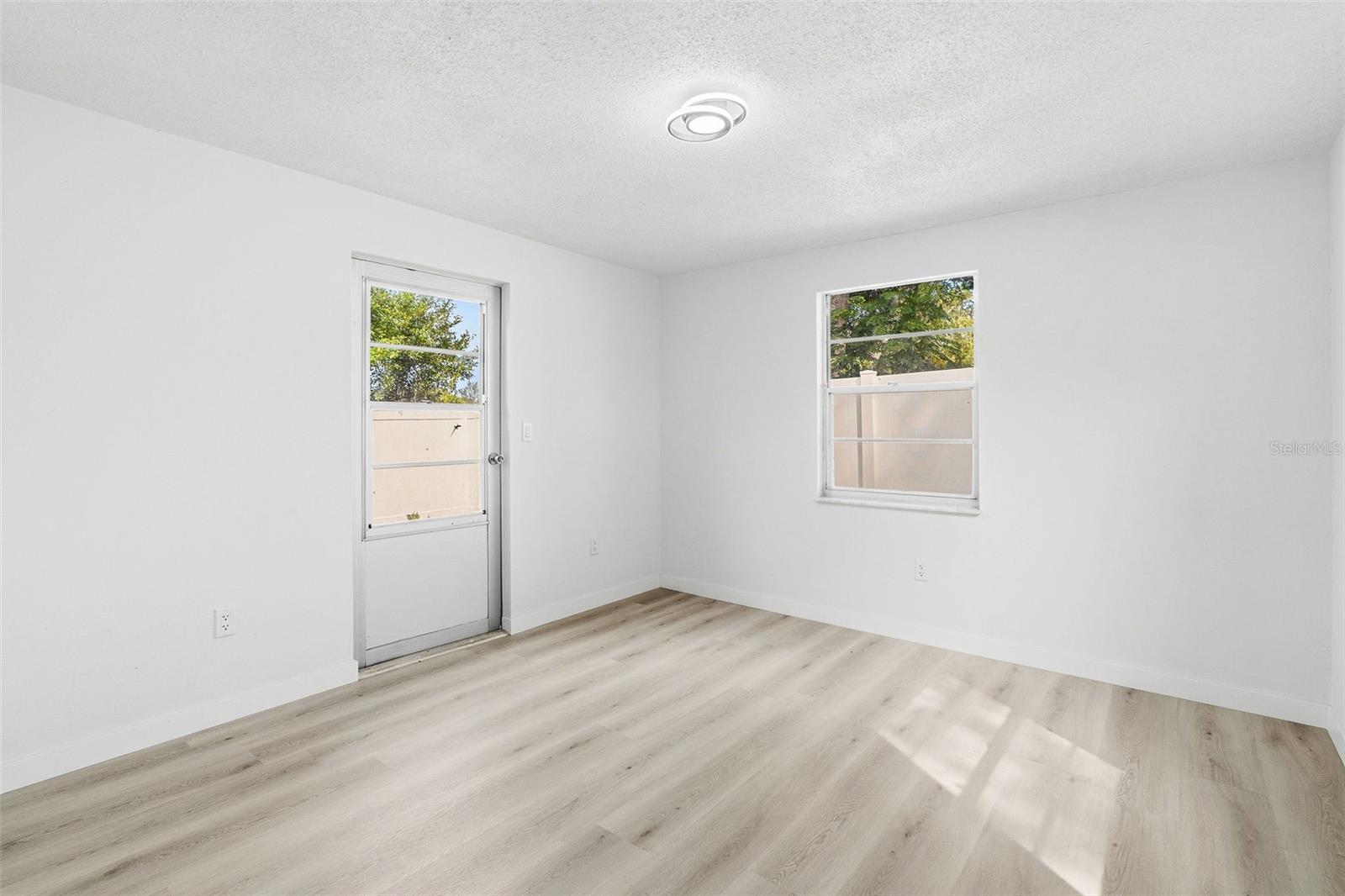 8525 BRIAR PATCH DR — photo 15