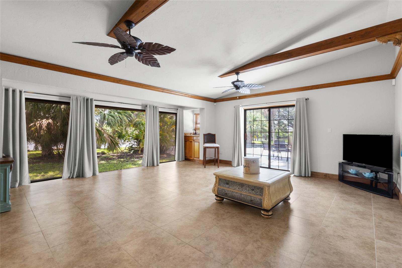 5381 PALOS VERDES DR — photo 14