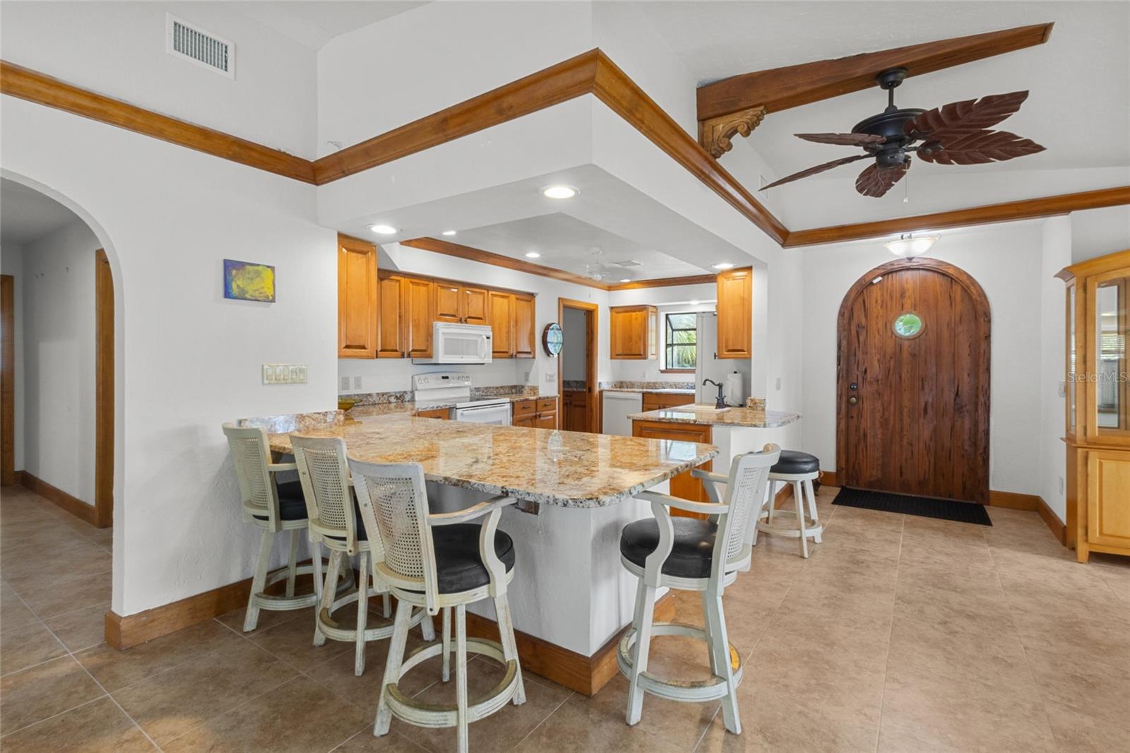 5381 PALOS VERDES DR — photo 11