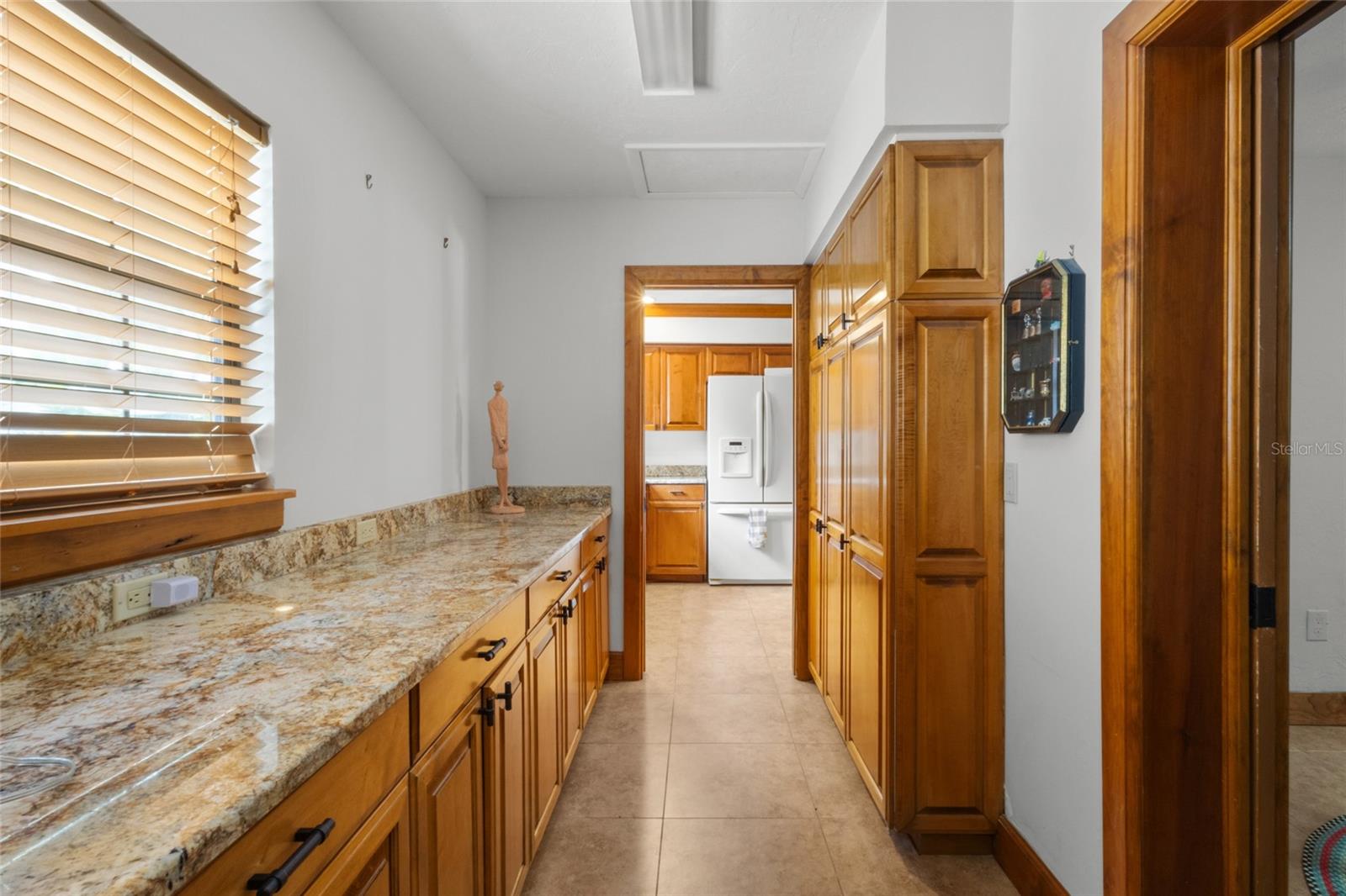 5381 PALOS VERDES DR — photo 9