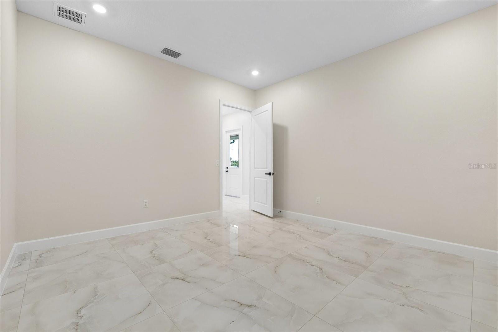 5302 VARN RD — photo 23