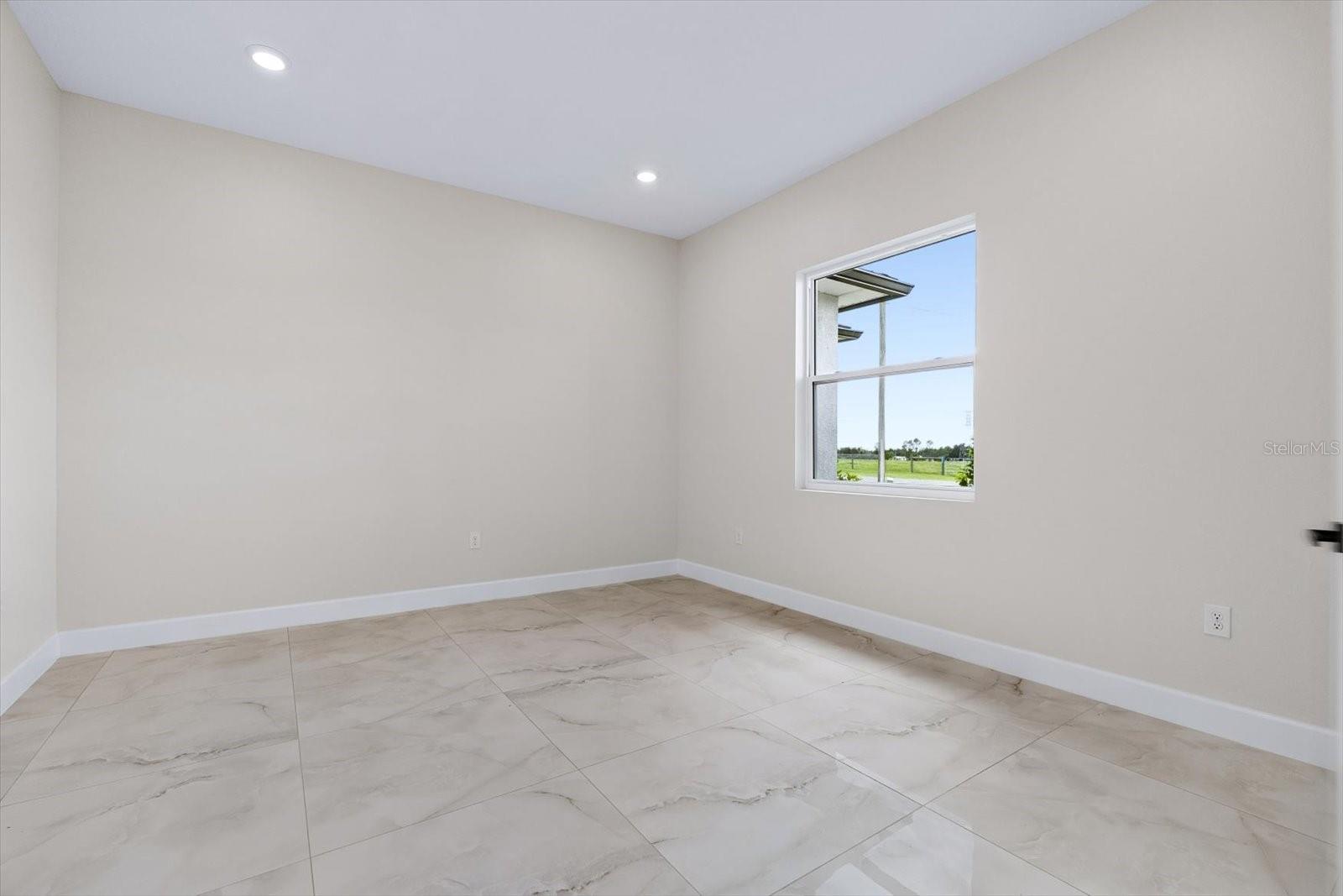 5302 VARN RD — photo 8