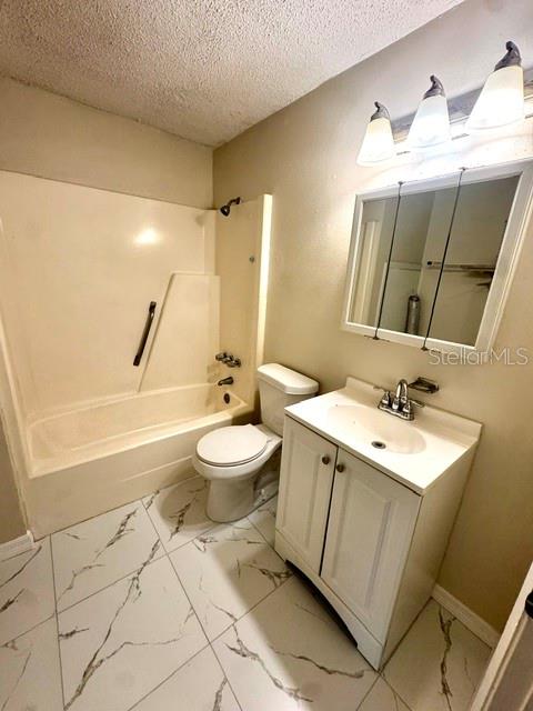 2305 E 23RD AVE — photo 13