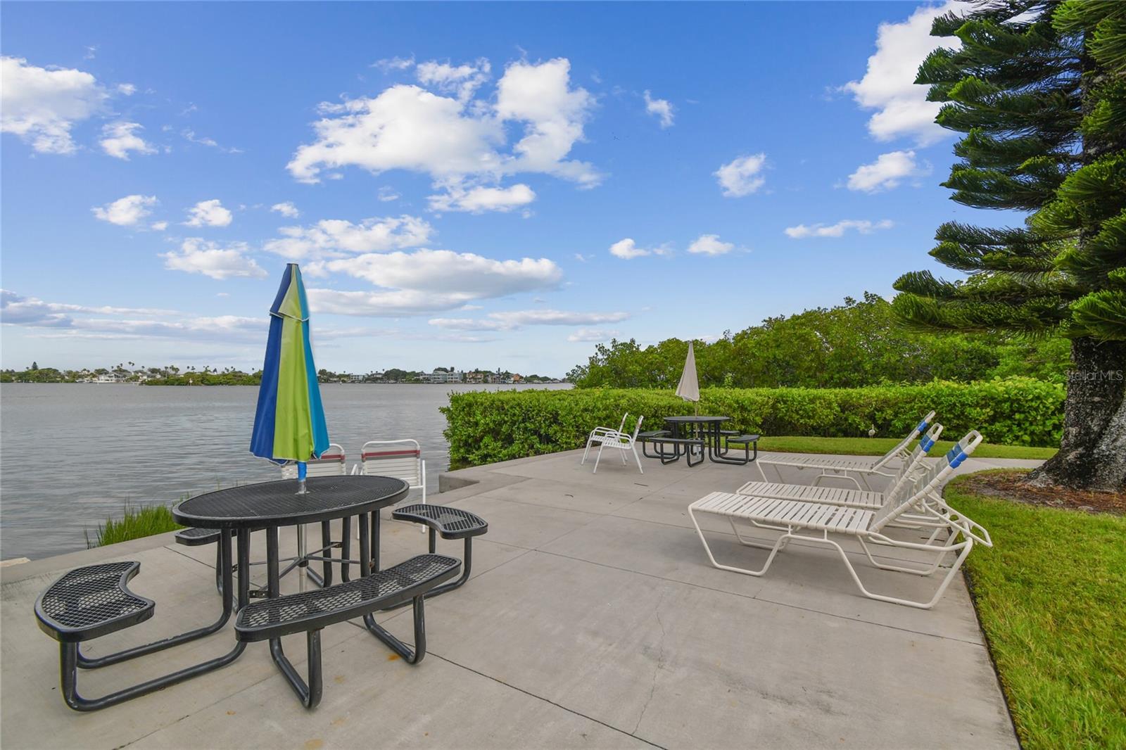12760 INDIAN ROCKS RD #910 — photo 48
