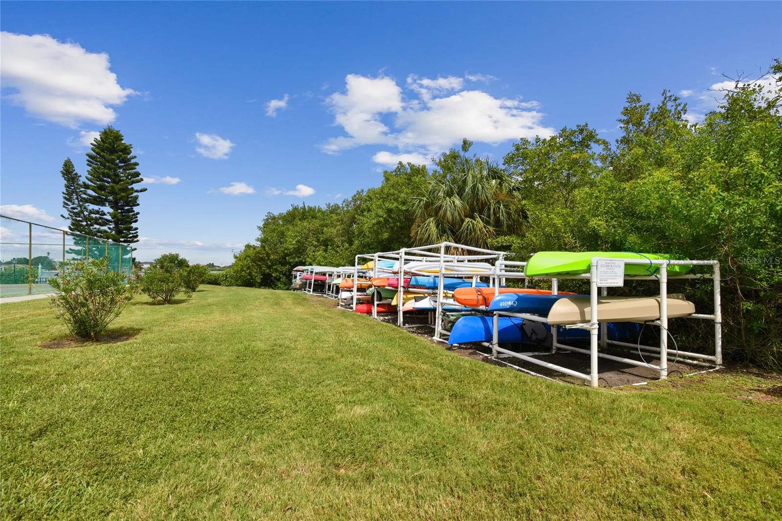 12760 INDIAN ROCKS RD #910 — photo 46