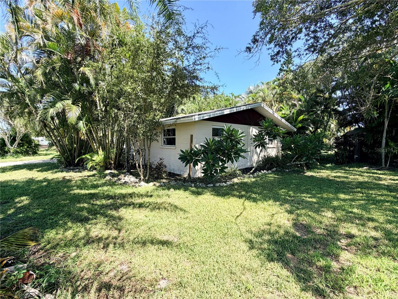 225 MAGNOLIA RD — photo 31