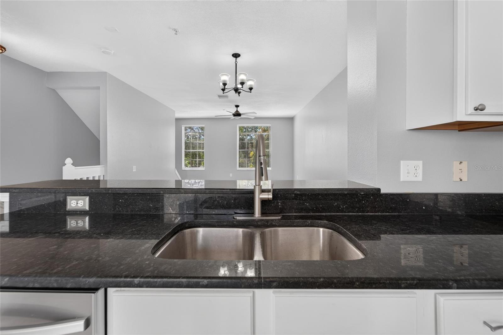 3186 BAYSHORE OAKS DR — photo 30