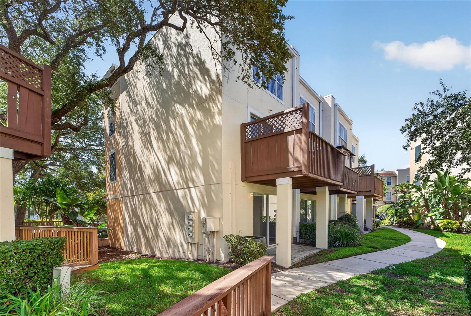 3186 BAYSHORE OAKS DR — photo 52