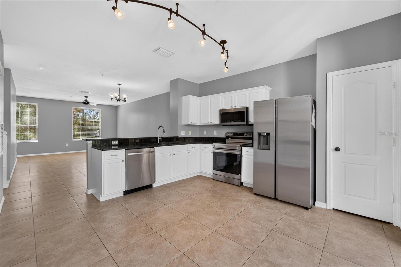 3186 BAYSHORE OAKS DR — photo 26