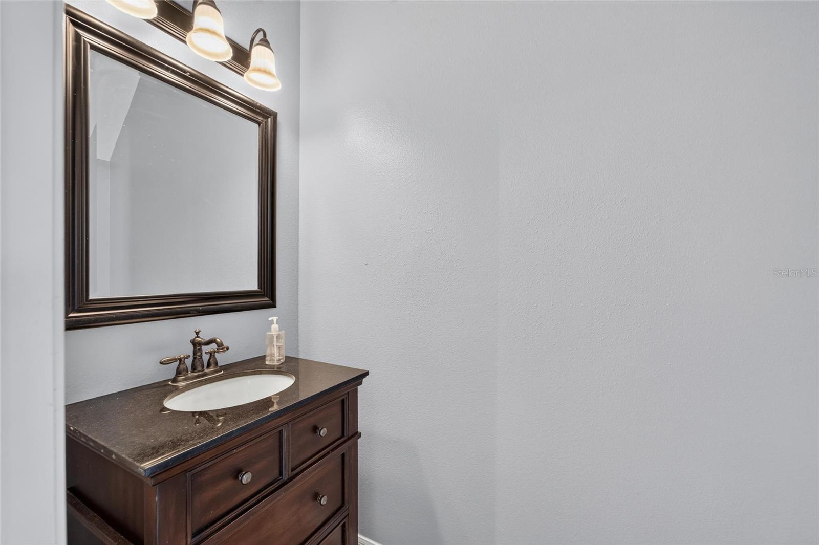 3186 BAYSHORE OAKS DR — photo 34