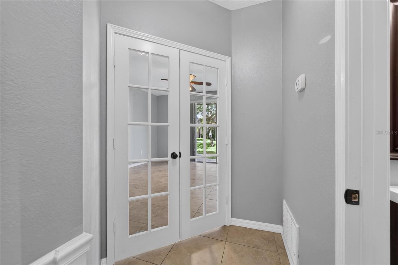 3186 BAYSHORE OAKS DR — photo 7