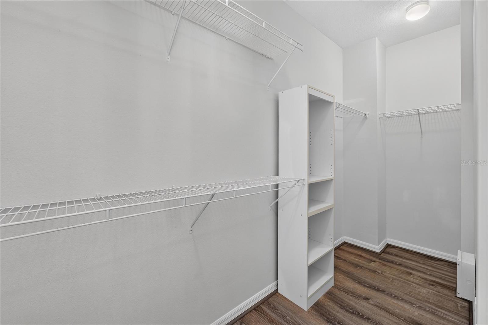 3186 BAYSHORE OAKS DR — photo 43