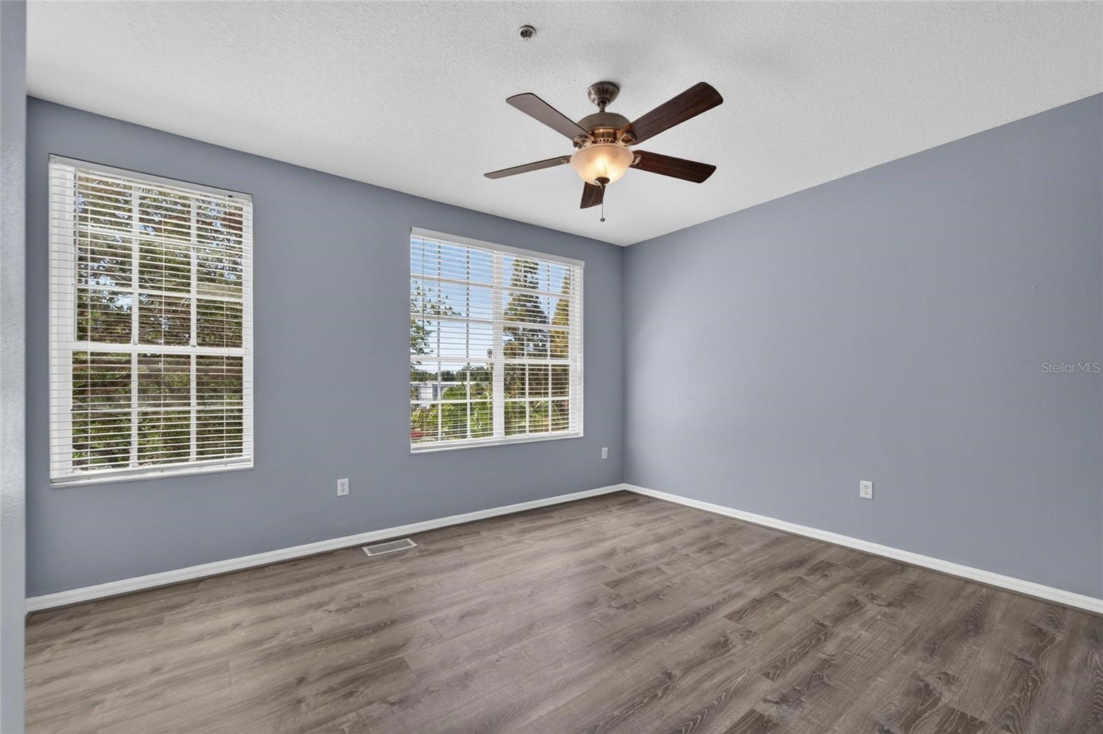 3186 BAYSHORE OAKS DR — photo 48