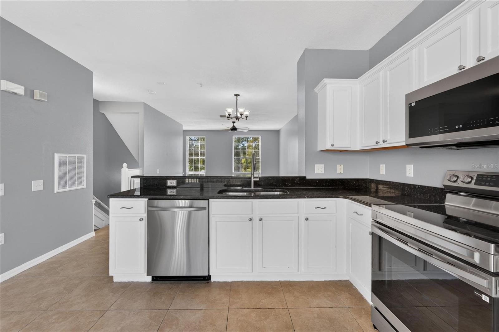 3186 BAYSHORE OAKS DR — photo 28