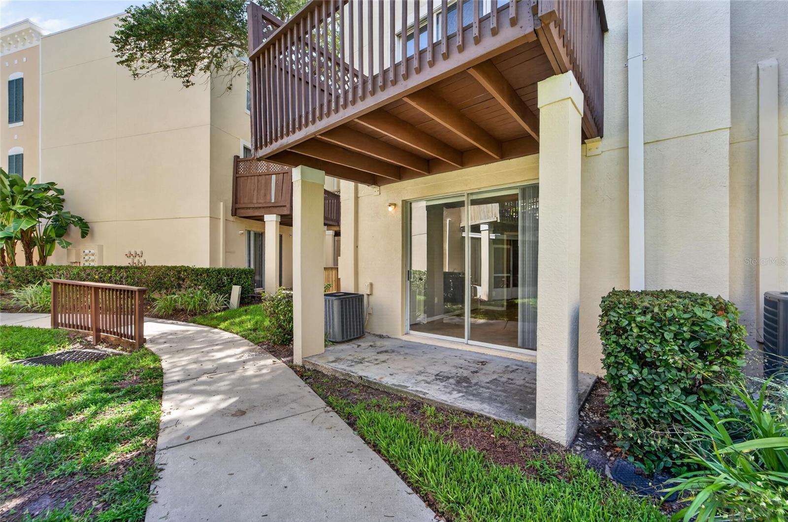 3186 BAYSHORE OAKS DR — photo 59