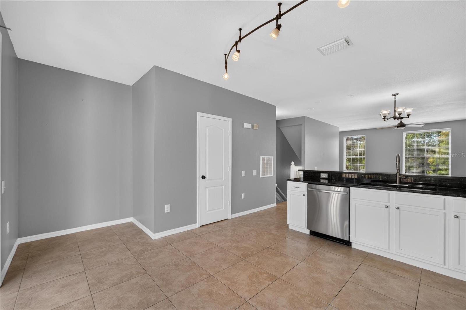 3186 BAYSHORE OAKS DR — photo 27