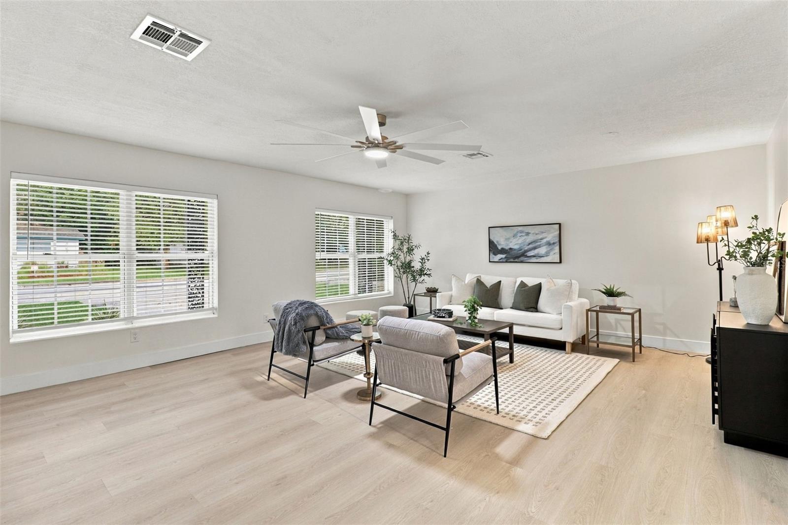221 N DUNCAN AVE — photo 7