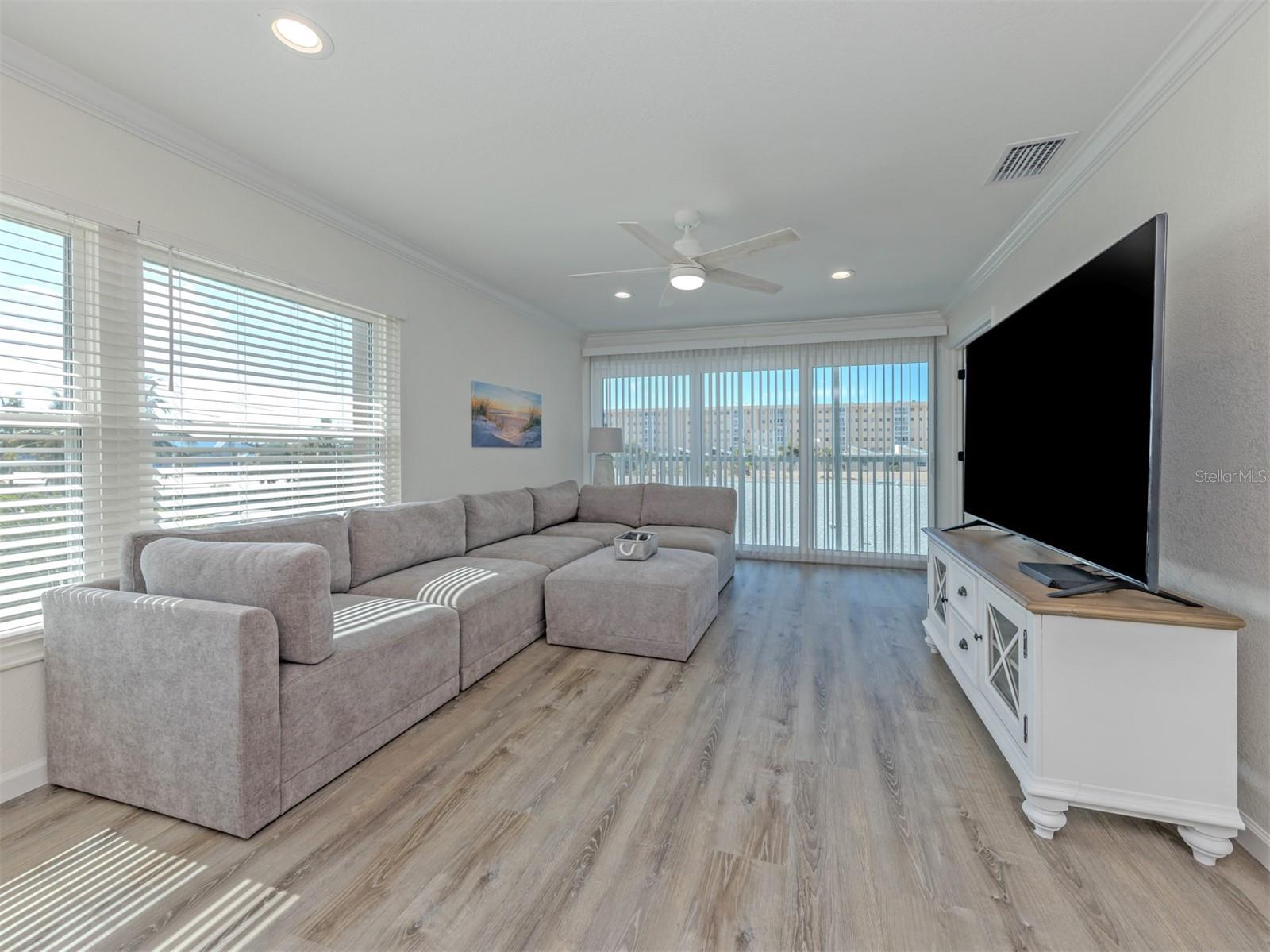 1400 TARPON CENTER DR #314 — photo 32