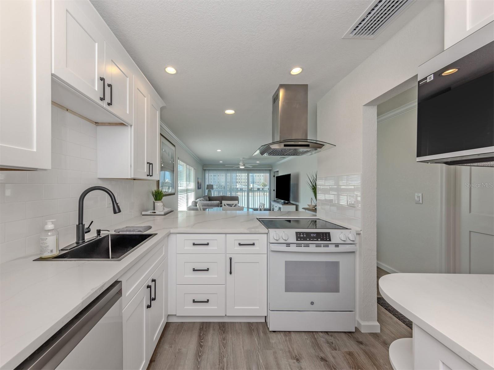 1400 TARPON CENTER DR #314 — photo 28