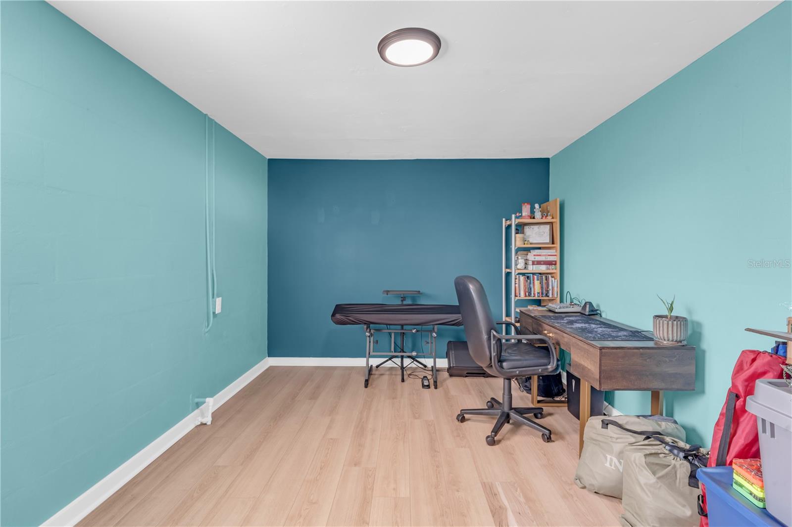 1400 JENNINGS DR — photo 15