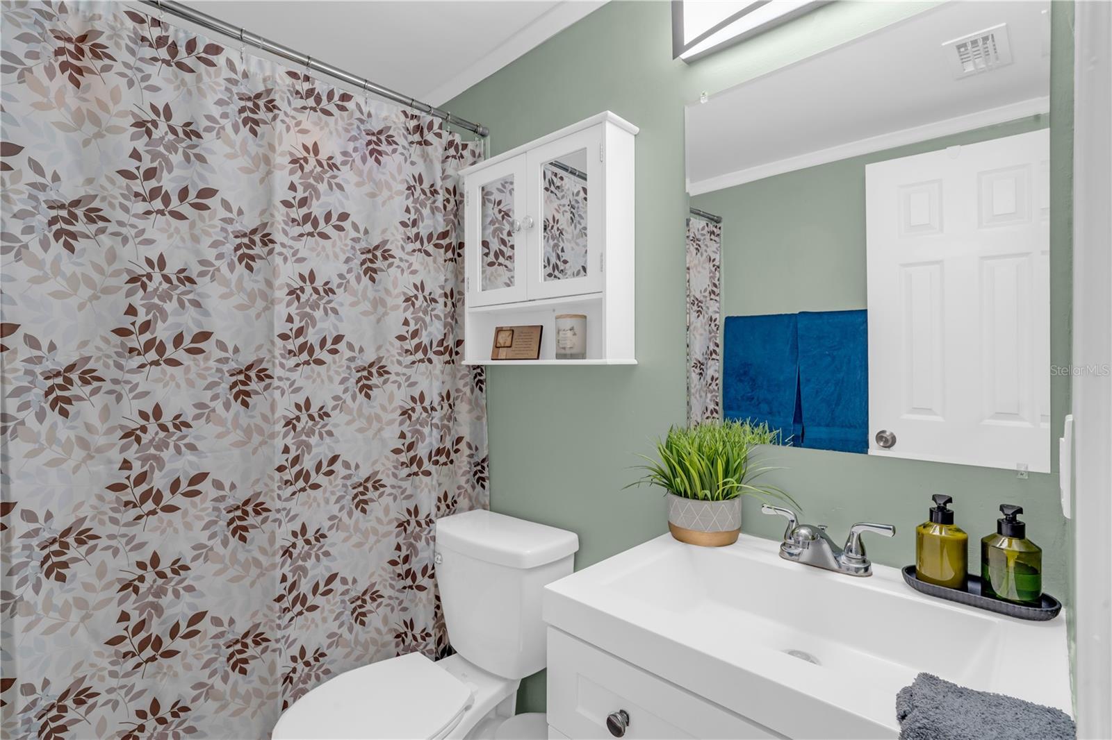 1400 JENNINGS DR — photo 5