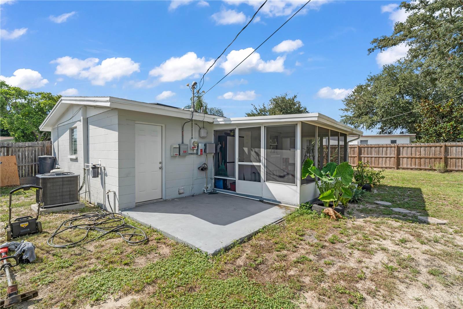 1400 JENNINGS DR — photo 22