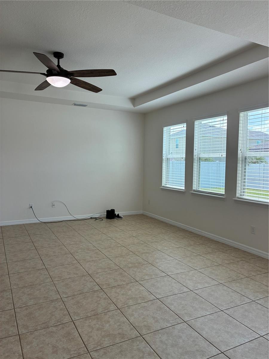 5401 SUNCATCHER DR — photo 13