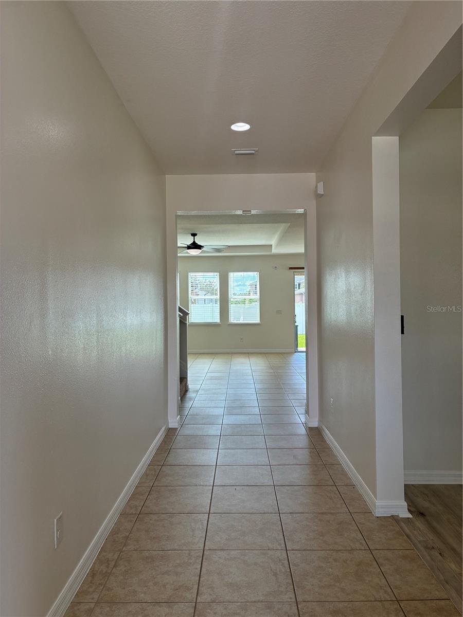 5401 SUNCATCHER DR — photo 3