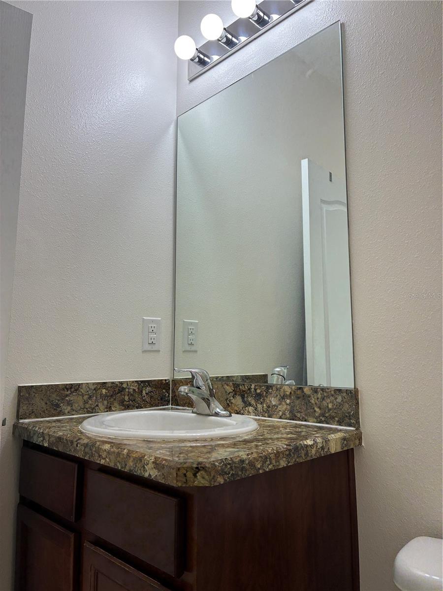 5401 SUNCATCHER DR — photo 16