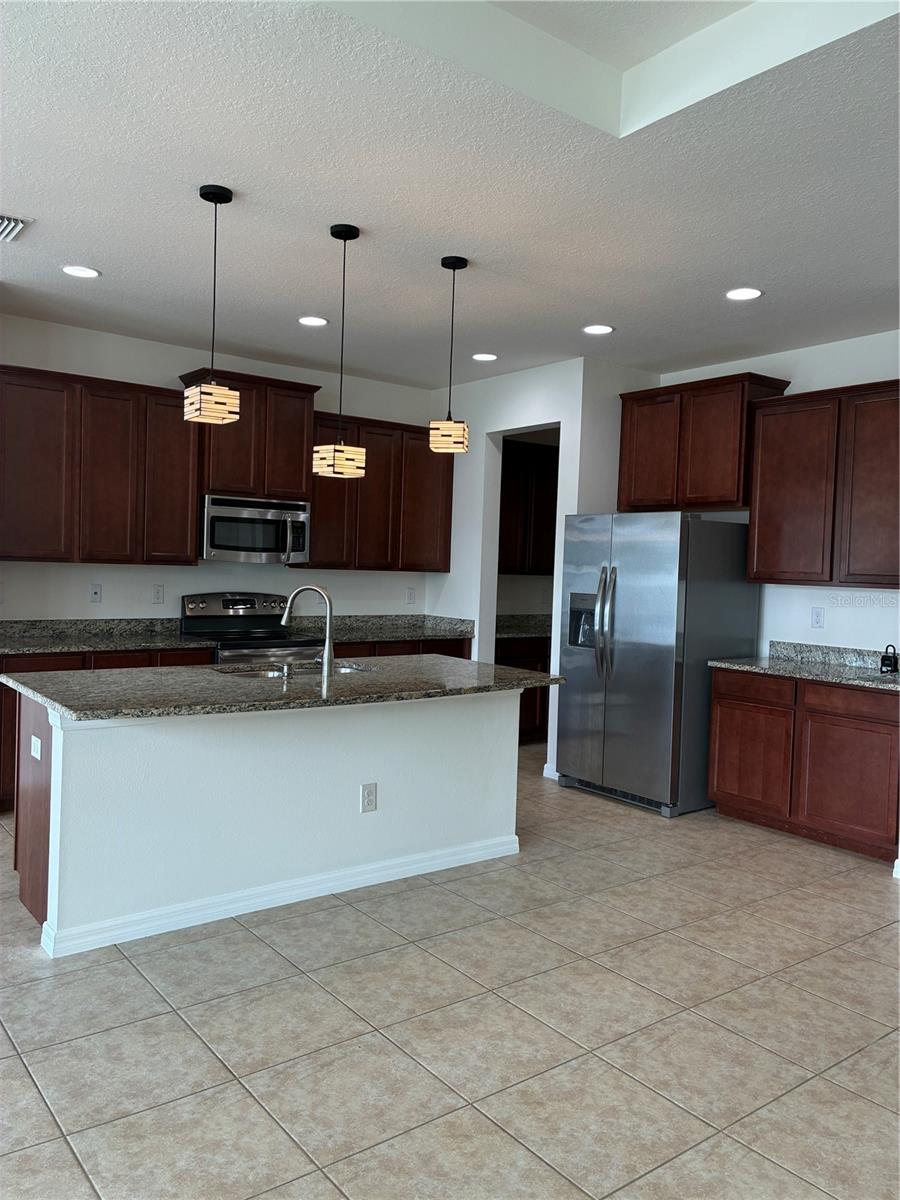 5401 SUNCATCHER DR — photo 8