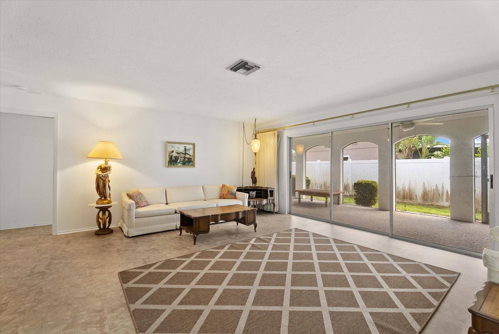 3378 KENMORE DR — photo 13