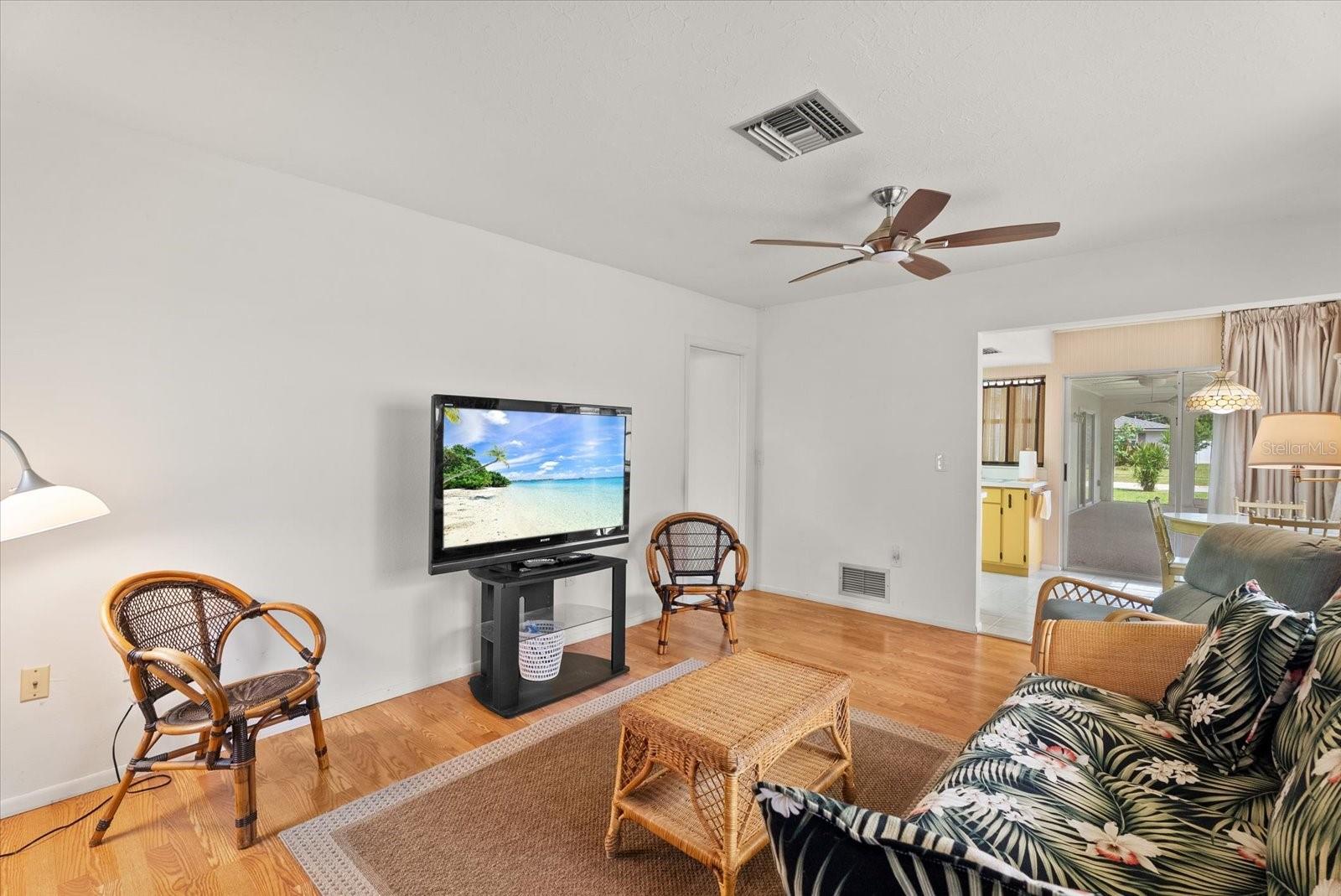 3378 KENMORE DR — photo 27