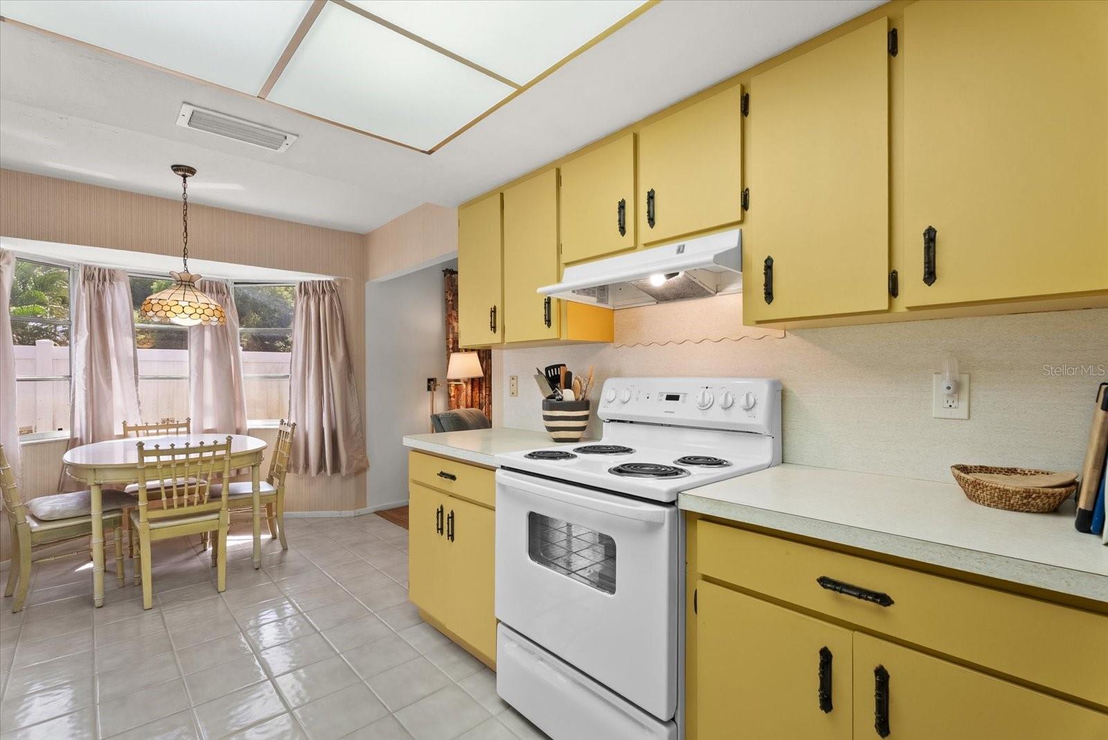 3378 KENMORE DR — photo 25