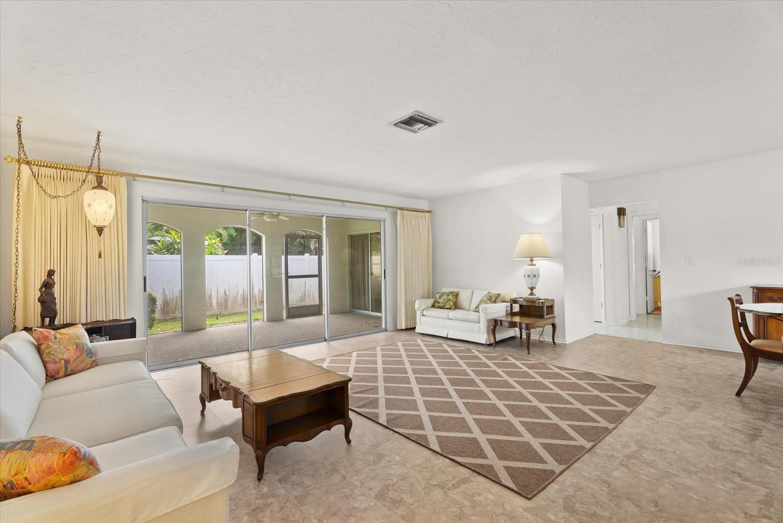3378 KENMORE DR — photo 2