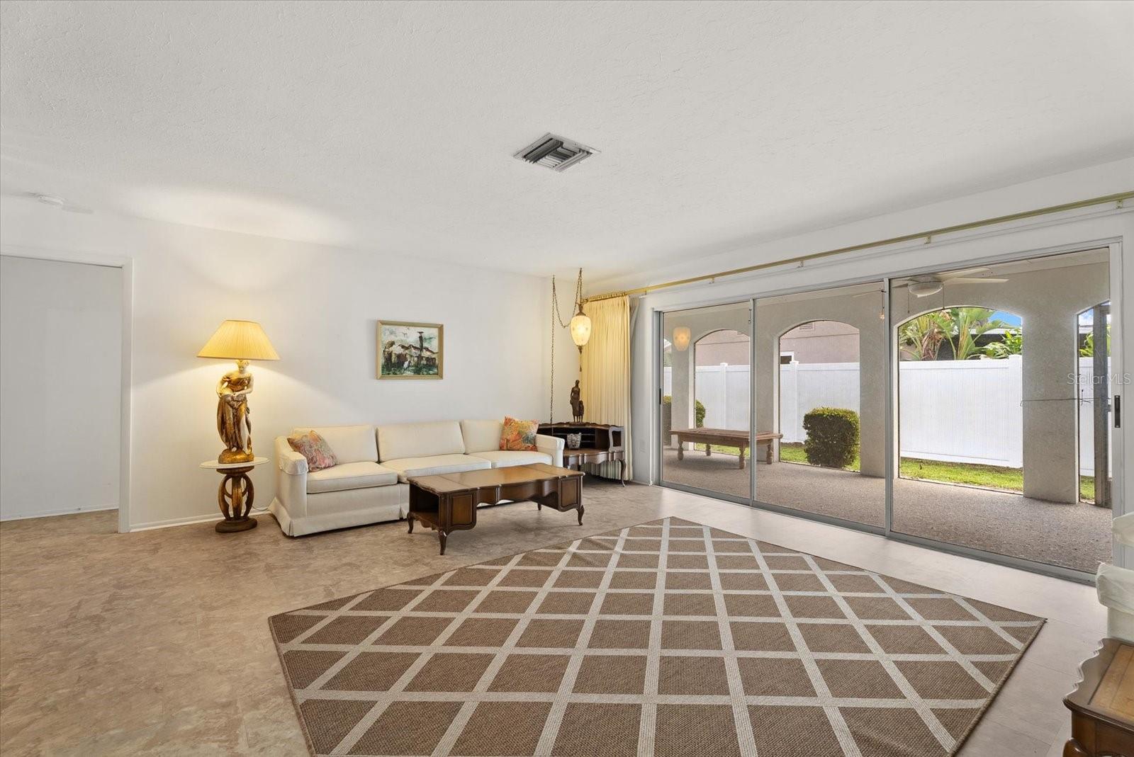 3378 KENMORE DR — photo 14