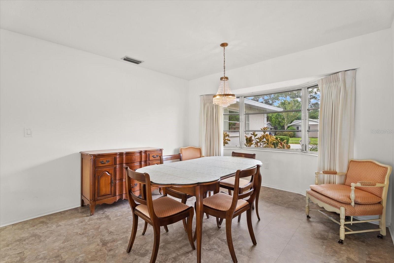 3378 KENMORE DR — photo 3