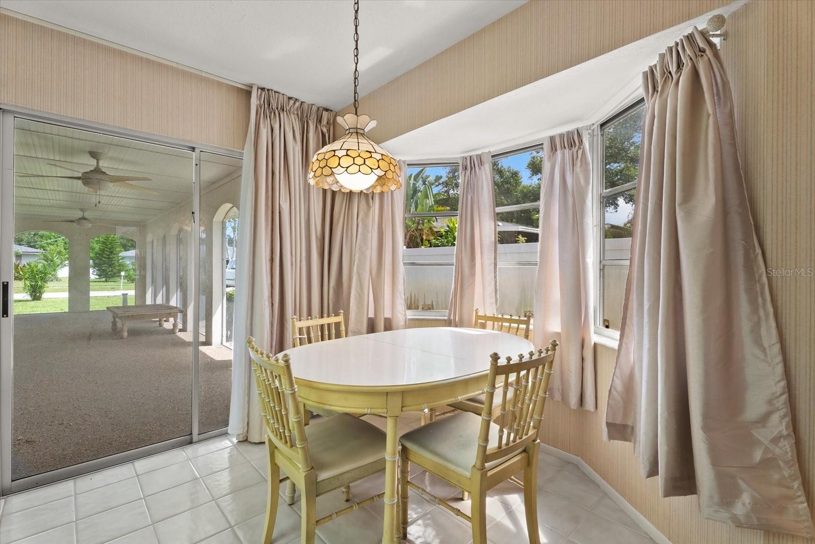 3378 KENMORE DR — photo 26