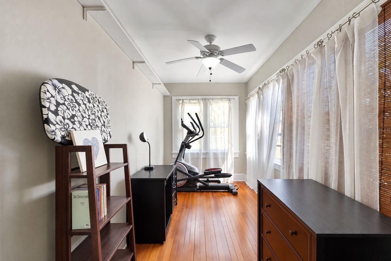 2842 DARTMOUTH AVE N — photo 21