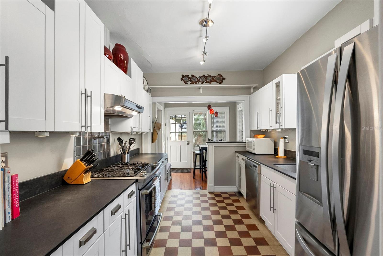 2842 DARTMOUTH AVE N — photo 15